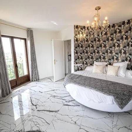 Le Moulin D'orgemont, Hebergements & Restaurants Bed & Breakfast